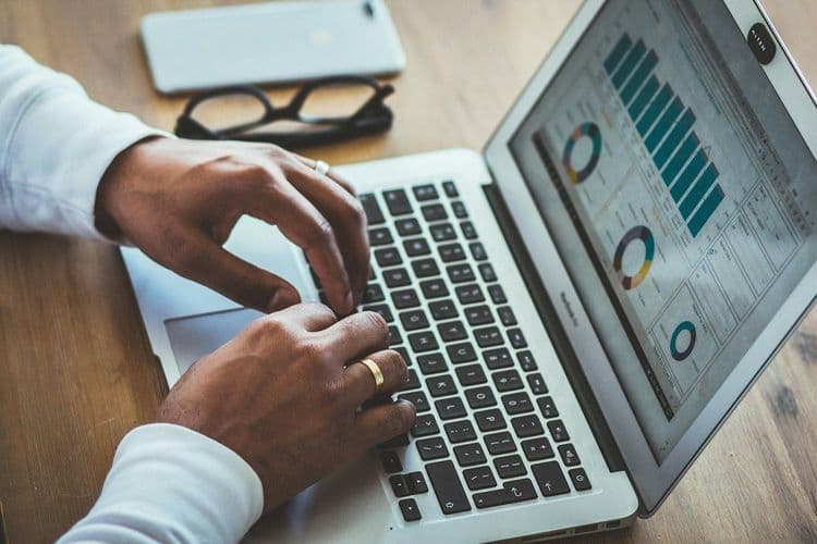 Automatización con Inteligencia Artificial: Impulso Corporativo